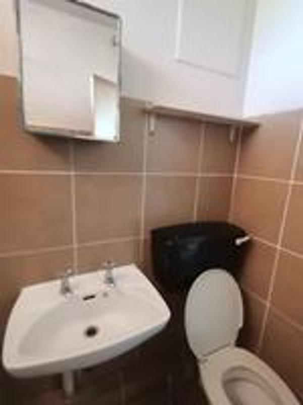 To Let 1 Bedroom Property for Rent in Empangeni Central KwaZulu-Natal