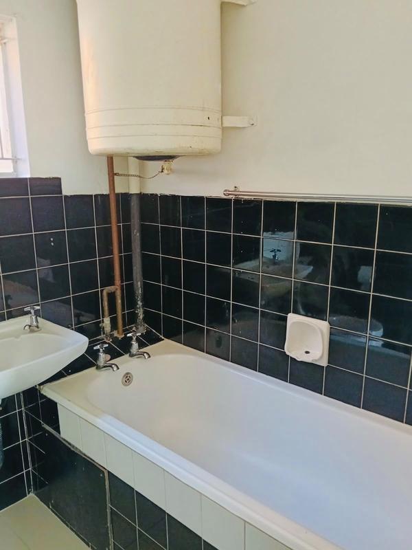 To Let 1 Bedroom Property for Rent in Montclair KwaZulu-Natal