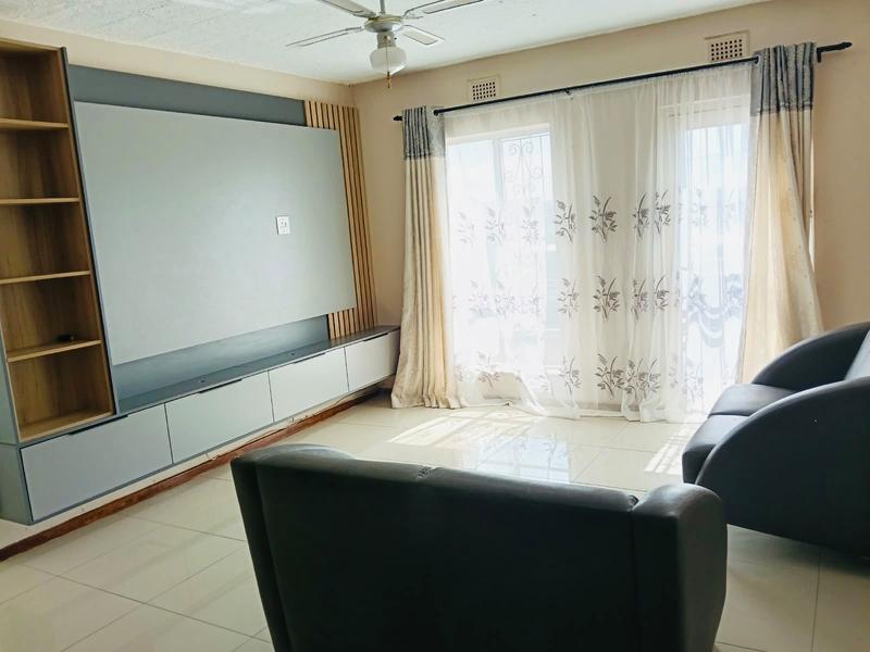 To Let 1 Bedroom Property for Rent in Montclair KwaZulu-Natal