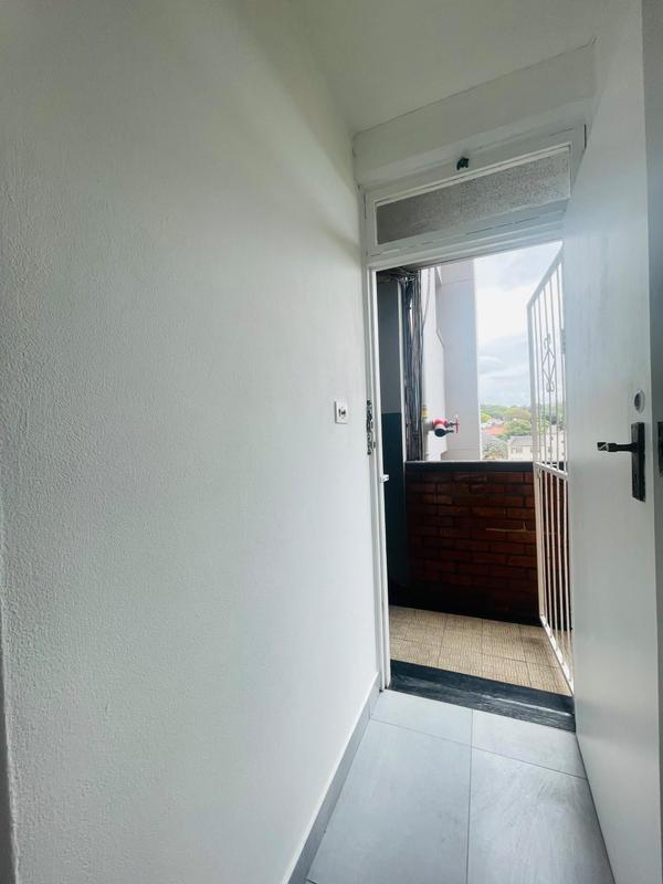 1 Bedroom Property for Sale in Umbilo KwaZulu-Natal