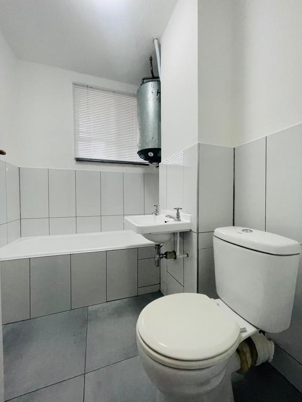 1 Bedroom Property for Sale in Umbilo KwaZulu-Natal