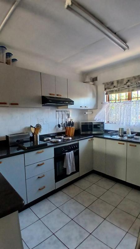 2 Bedroom Property for Sale in Montclair KwaZulu-Natal