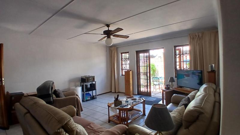 2 Bedroom Property for Sale in Montclair KwaZulu-Natal