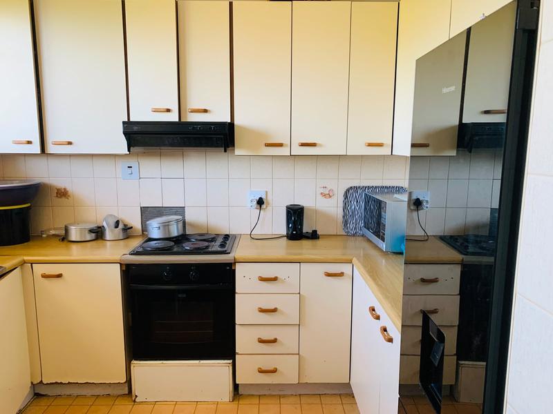 To Let 2 Bedroom Property for Rent in Margate KwaZulu-Natal