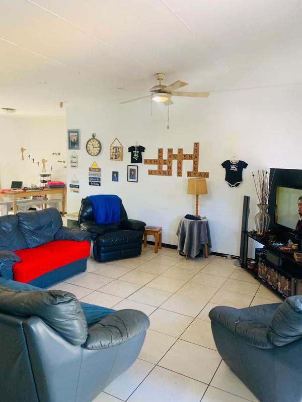 3 Bedroom Property for Sale in Margate KwaZulu-Natal