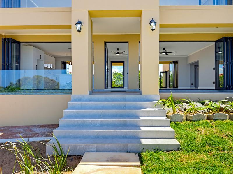 5 Bedroom Property for Sale in Tinley Manor KwaZulu-Natal