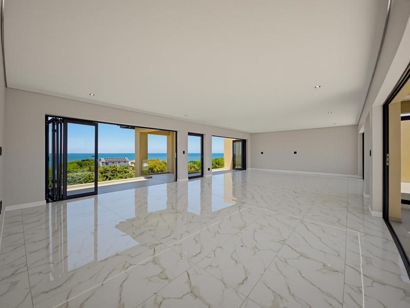 5 Bedroom Property for Sale in Tinley Manor KwaZulu-Natal