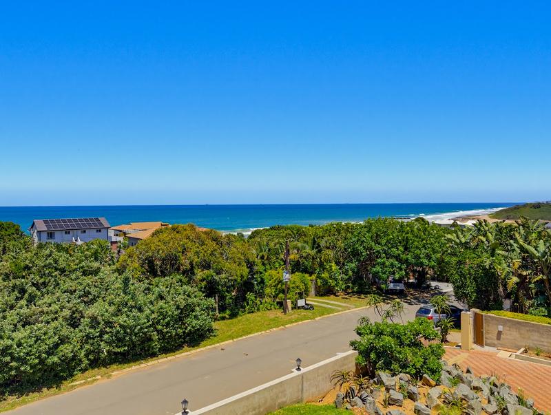 5 Bedroom Property for Sale in Tinley Manor KwaZulu-Natal