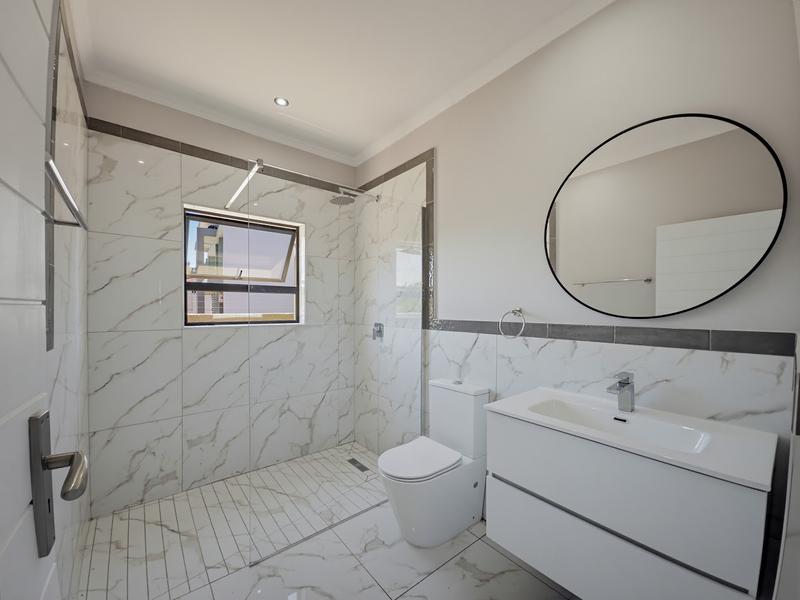 5 Bedroom Property for Sale in Tinley Manor KwaZulu-Natal