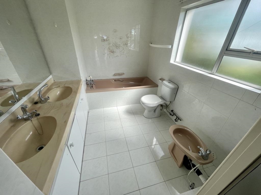 To Let 3 Bedroom Property for Rent in Umhlanga KwaZulu-Natal