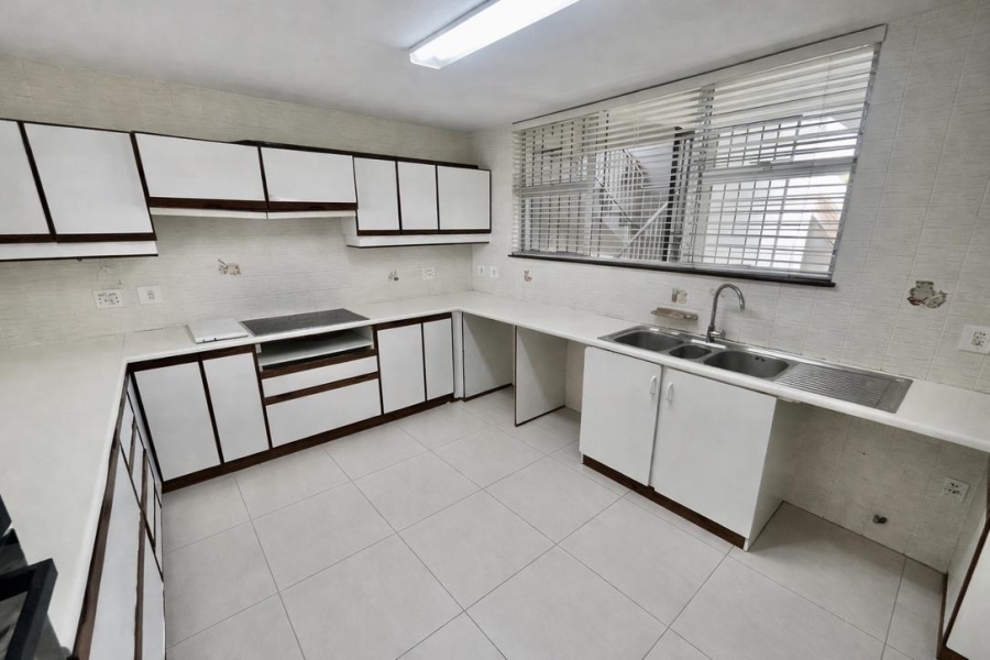 To Let 3 Bedroom Property for Rent in Umhlanga KwaZulu-Natal