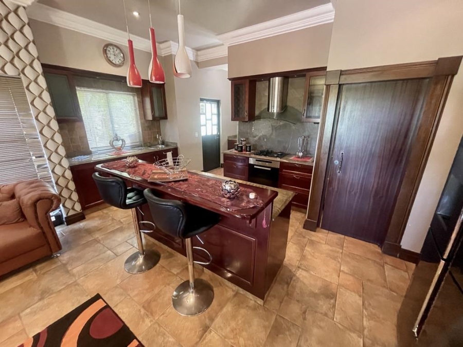 To Let 3 Bedroom Property for Rent in La Lucia KwaZulu-Natal