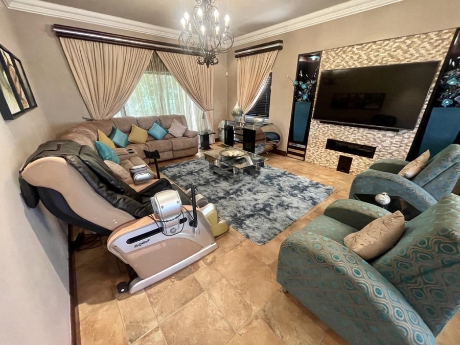 To Let 3 Bedroom Property for Rent in La Lucia KwaZulu-Natal