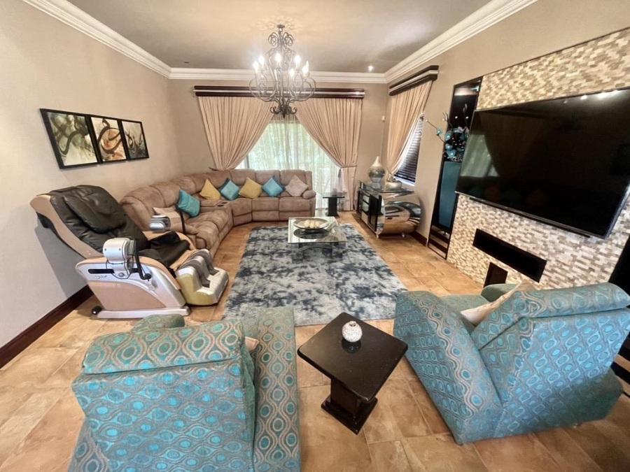 To Let 3 Bedroom Property for Rent in La Lucia KwaZulu-Natal