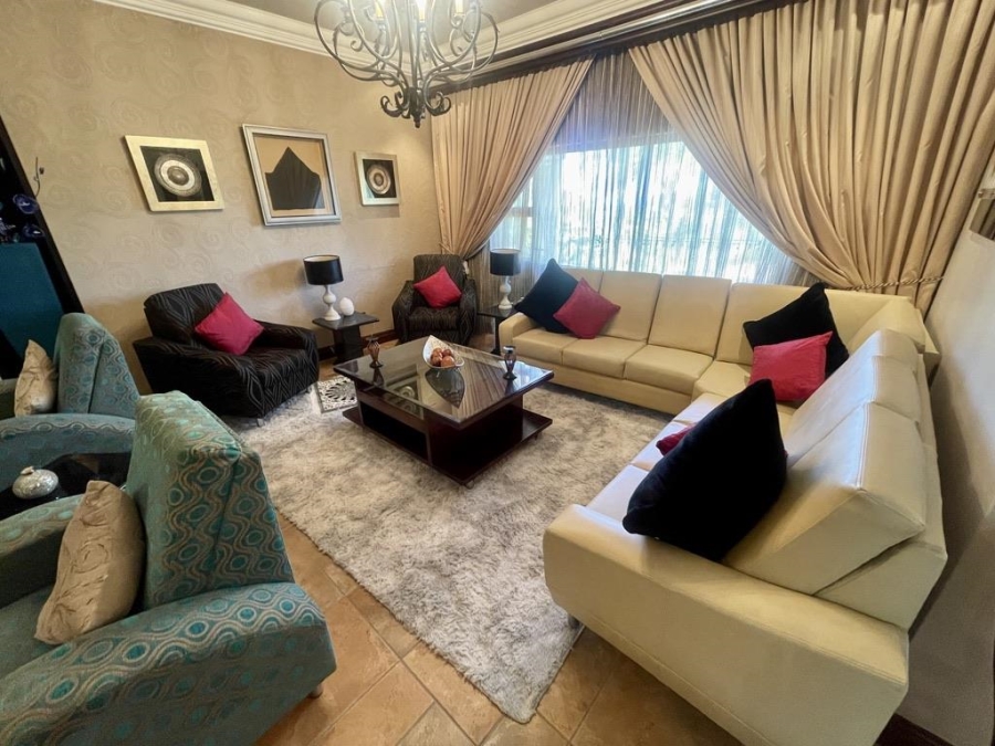 To Let 3 Bedroom Property for Rent in La Lucia KwaZulu-Natal