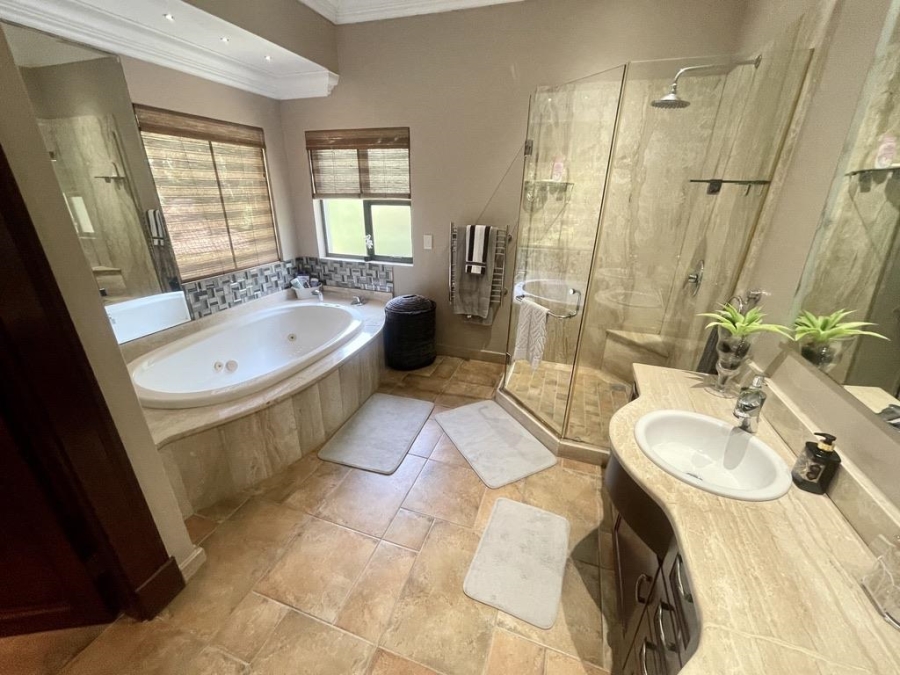 To Let 3 Bedroom Property for Rent in La Lucia KwaZulu-Natal