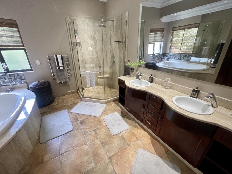 To Let 3 Bedroom Property for Rent in La Lucia KwaZulu-Natal