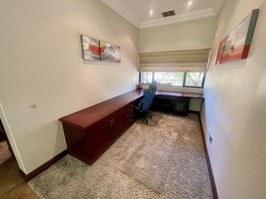 To Let 3 Bedroom Property for Rent in La Lucia KwaZulu-Natal