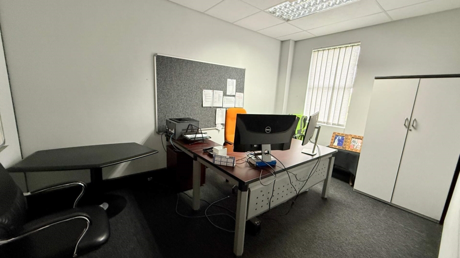 To Let Commercial Property for Rent in Montrose KwaZulu-Natal