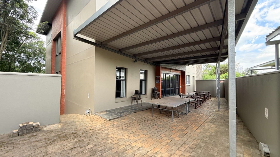 To Let Commercial Property for Rent in Montrose KwaZulu-Natal