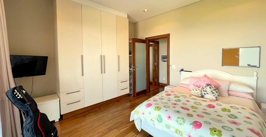 6 Bedroom Property for Sale in La Lucia KwaZulu-Natal