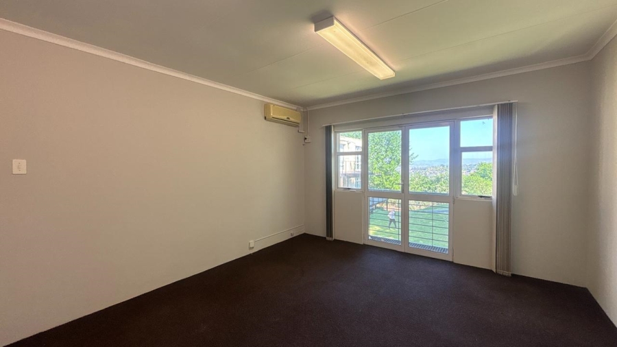 To Let Commercial Property for Rent in Clarendon KwaZulu-Natal