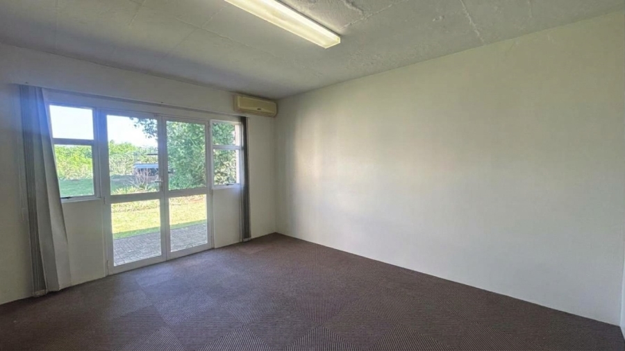 To Let Commercial Property for Rent in Clarendon KwaZulu-Natal