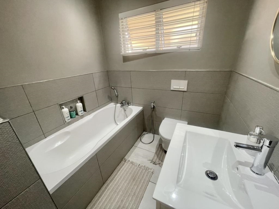 To Let 3 Bedroom Property for Rent in Mount Edgecombe KwaZulu-Natal