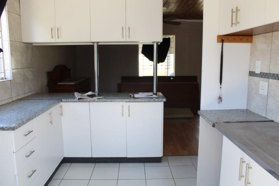 2 Bedroom Property for Sale in Acaciaville KwaZulu-Natal