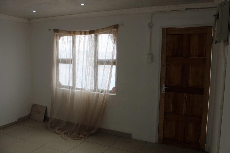 2 Bedroom Property for Sale in Ezakheni D KwaZulu-Natal