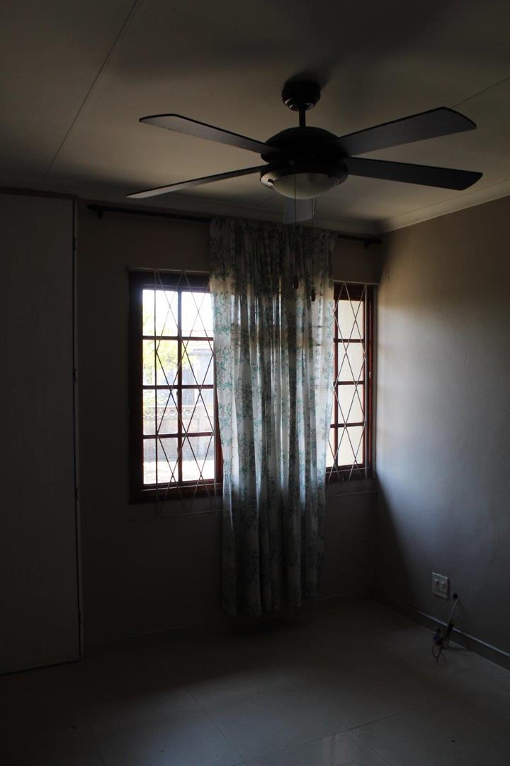 3 Bedroom Property for Sale in Acaciaville KwaZulu-Natal