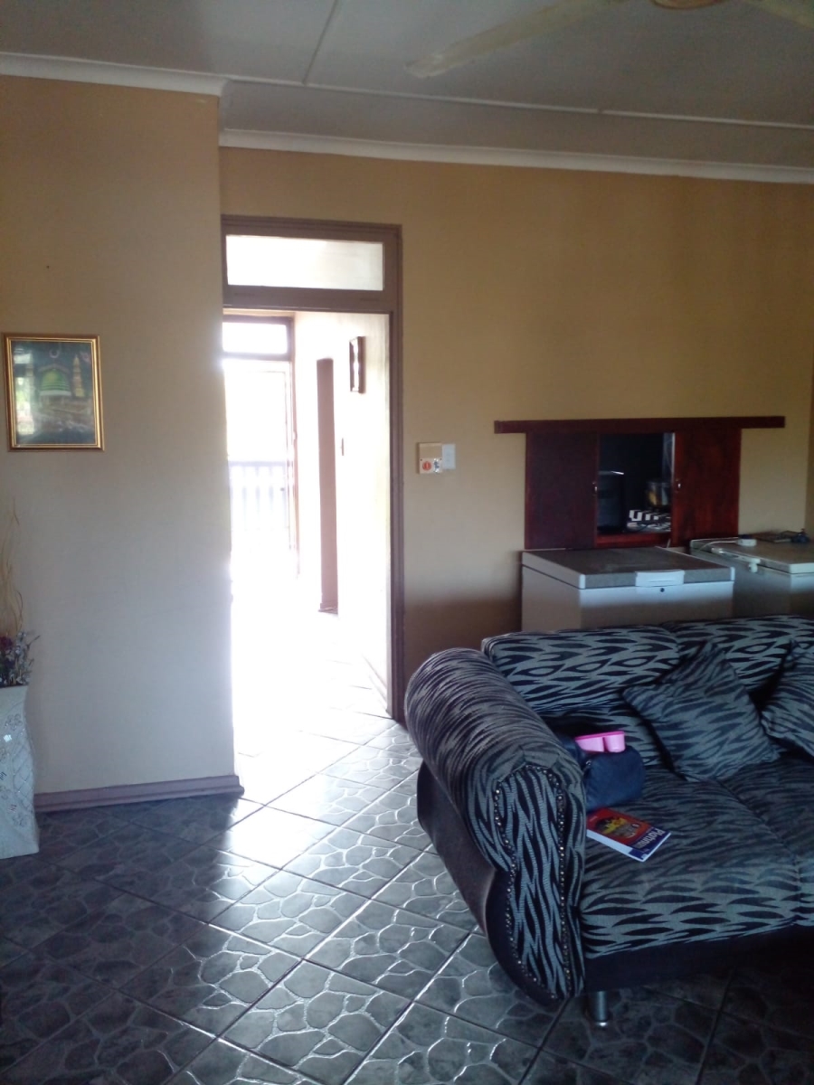 2 Bedroom Property for Sale in Hibberdene KwaZulu-Natal