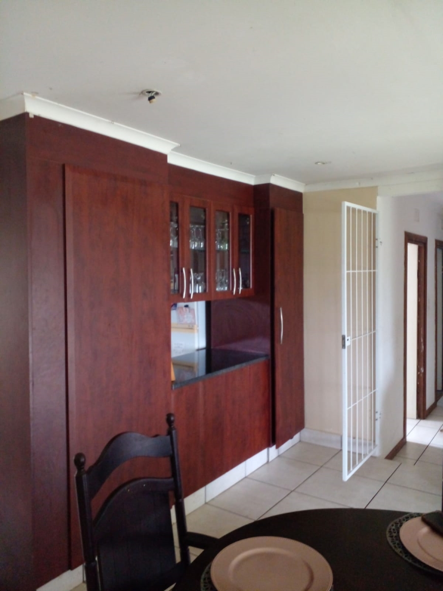 3 Bedroom Property for Sale in Margate KwaZulu-Natal