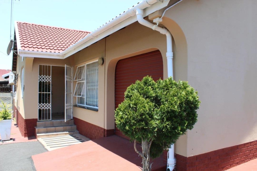 3 Bedroom Property for Sale in Van Riebeeck Park KwaZulu-Natal