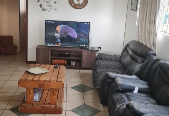 To Let 3 Bedroom Property for Rent in Shakaskraal KwaZulu-Natal