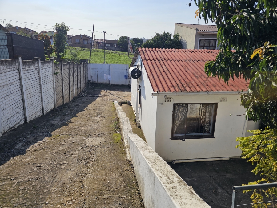 2 Bedroom Property for Sale in Palmview KwaZulu-Natal