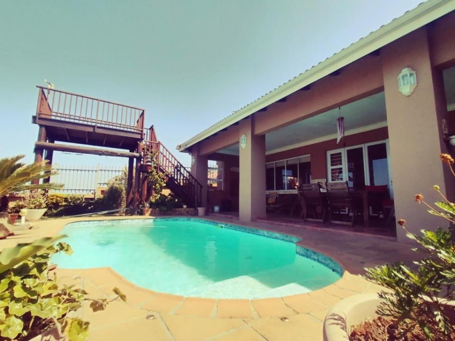 5 Bedroom Property for Sale in Margate KwaZulu-Natal