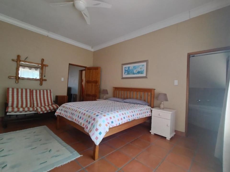 5 Bedroom Property for Sale in Margate KwaZulu-Natal