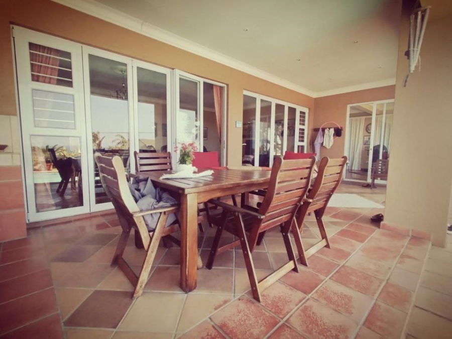 5 Bedroom Property for Sale in Margate KwaZulu-Natal