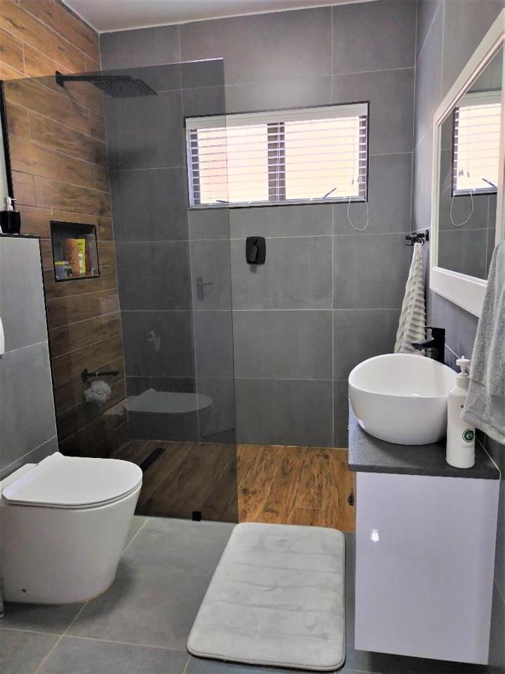 4 Bedroom Property for Sale in St Michaels On Sea KwaZulu-Natal