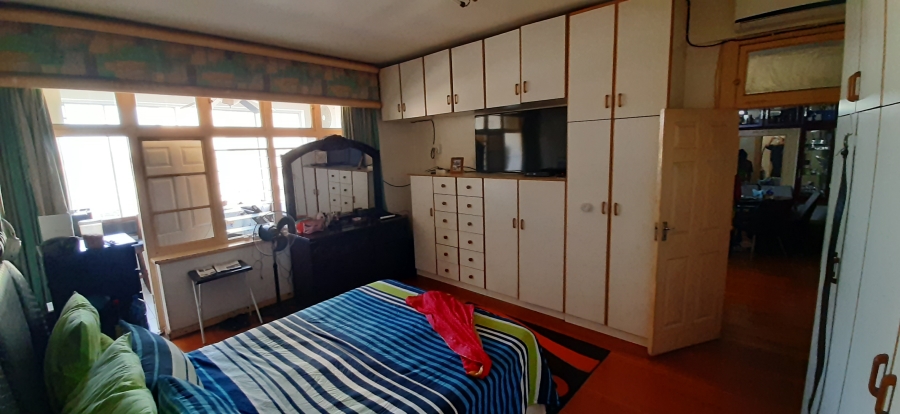 2 Bedroom Property for Sale in Beachfront KwaZulu-Natal