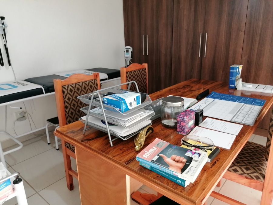 To Let 1 Bedroom Property for Rent in Brighton Beach KwaZulu-Natal