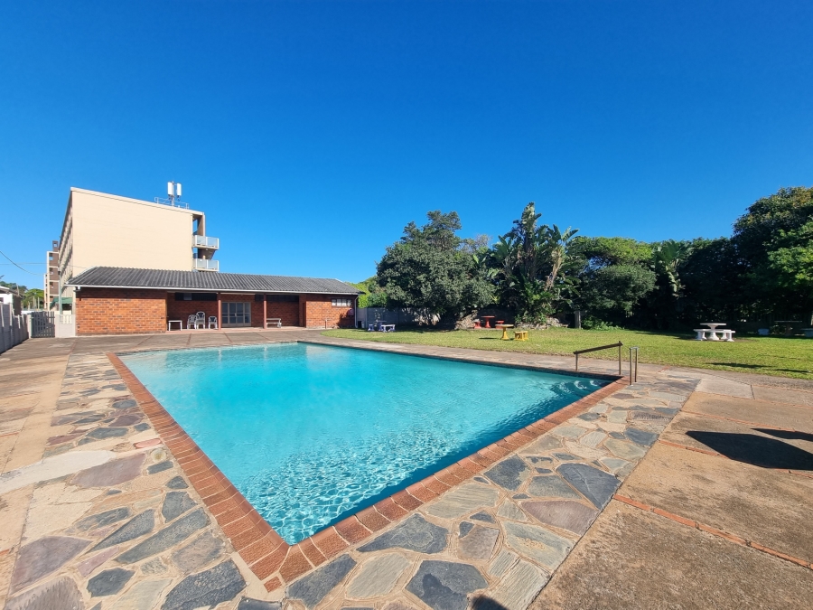 2 Bedroom Property for Sale in Illovo Beach KwaZulu-Natal