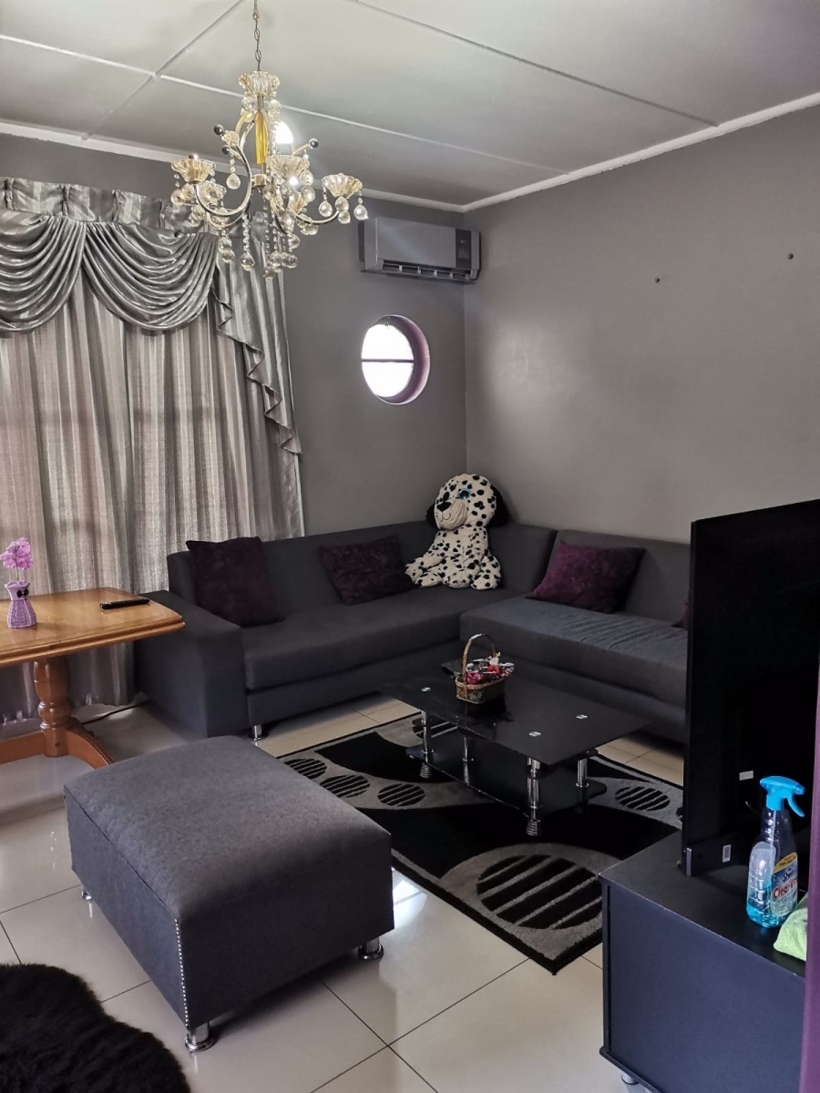 7 Bedroom Property for Sale in Allandale KwaZulu-Natal