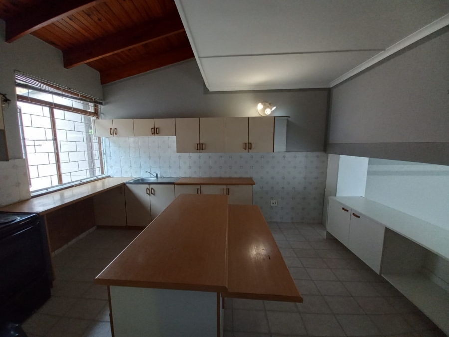 2 Bedroom Property for Sale in Woodhaven KwaZulu-Natal