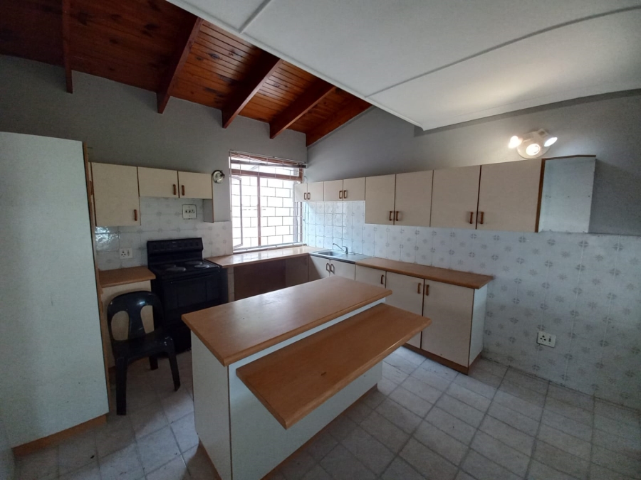 2 Bedroom Property for Sale in Woodhaven KwaZulu-Natal