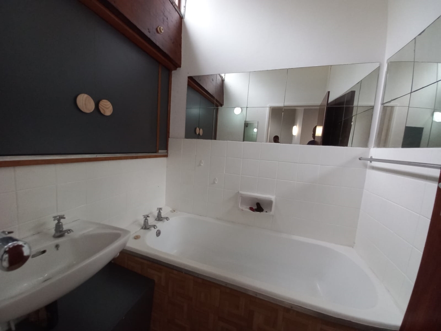 2 Bedroom Property for Sale in Woodhaven KwaZulu-Natal