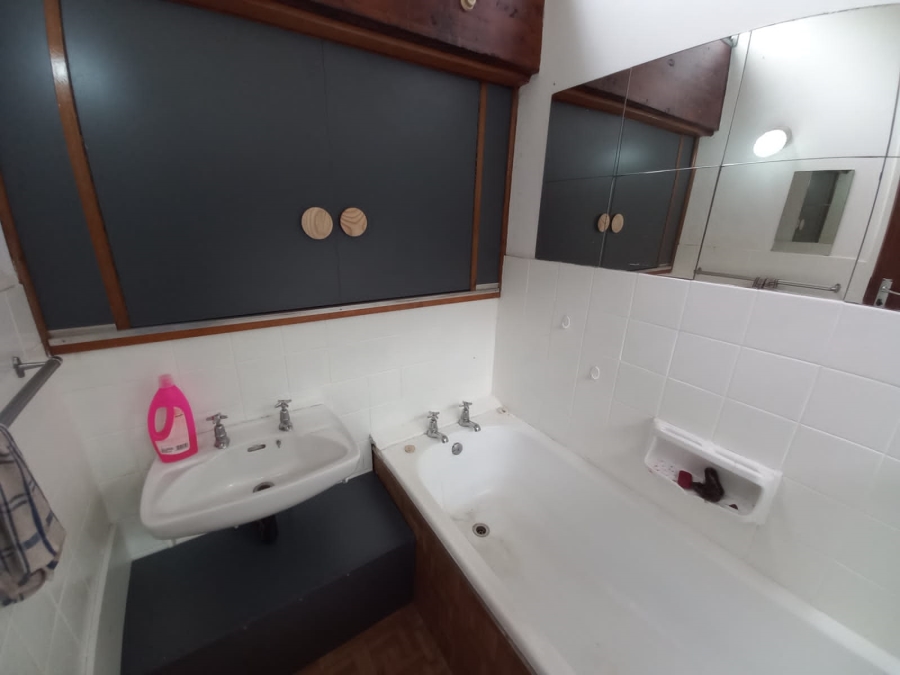 2 Bedroom Property for Sale in Woodhaven KwaZulu-Natal