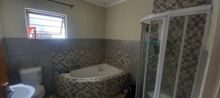 11 Bedroom Property for Sale in Waterfall KwaZulu-Natal