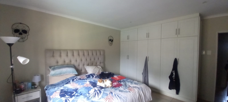 11 Bedroom Property for Sale in Waterfall KwaZulu-Natal